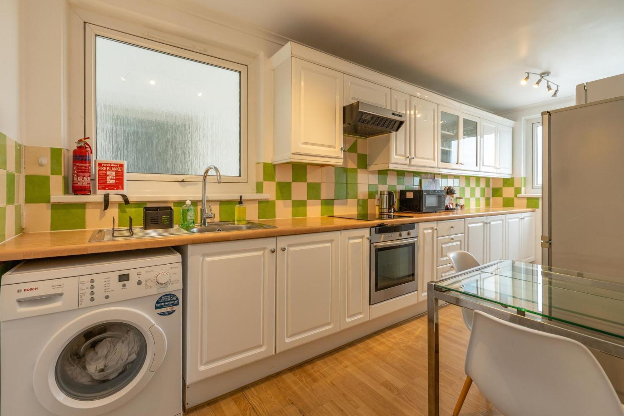 City View Apartments - Bow London Bagian luar foto